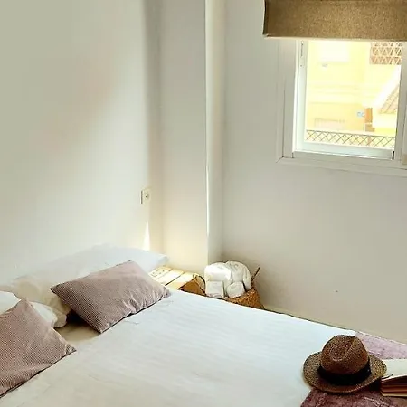140 M2, 400 Metros De La Playa En *